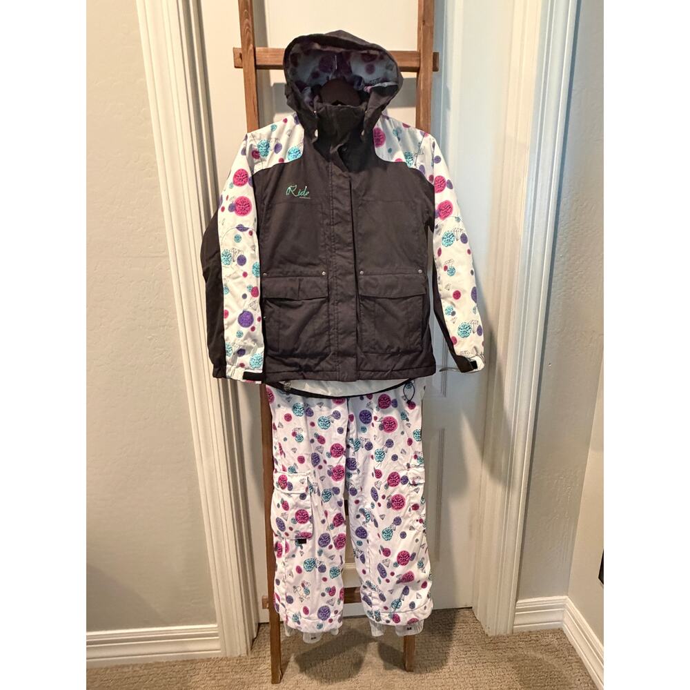 Ride brand youth girl's ski/snowboard jacket and pants-size Medium
